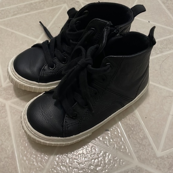 Zara black side zip high tops - Picture 2 of 6